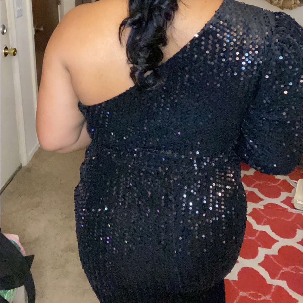 Size Large Black sequin dress Shein